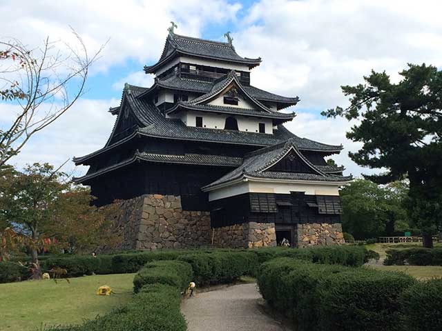 Matsue-Castle.jpg
